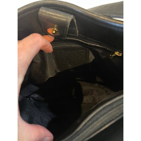 Coach Black Leather Classic Crossbody Messenger Bag With Adjustable Strap - Picture 7 of 15